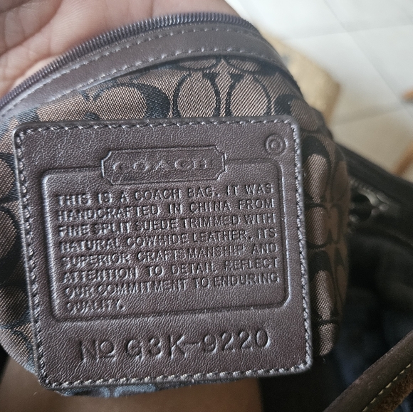 Coach 9220 Suede Ergo Hobo - Picture 3 of 10